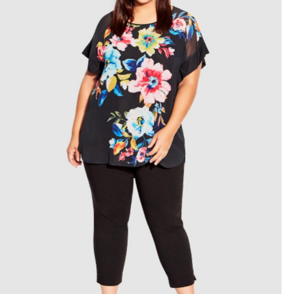 Avenue Plus Size Floral Top Size‎ 26/28